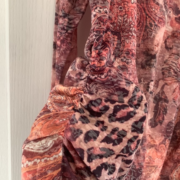 Northern Reflections dressy top with tiny bling - Picture 3 of 11